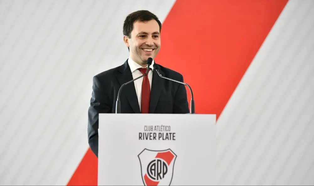 Stefano Di Carlo asumió como nuevo presidente de River
