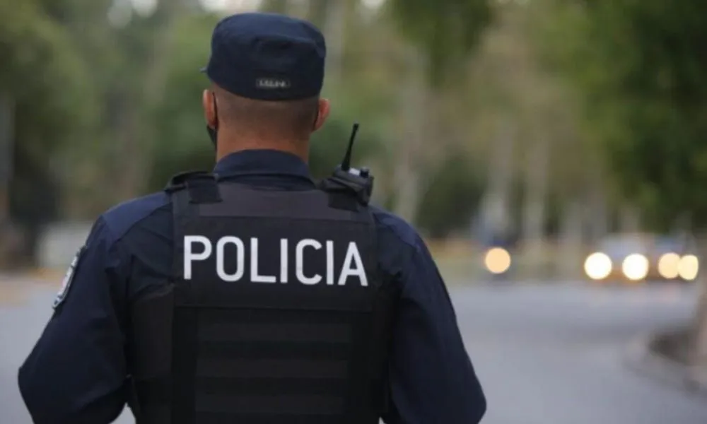 Policía