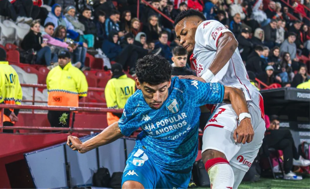 Huracán igualó sin goles frente a Atlético Tucumán.
