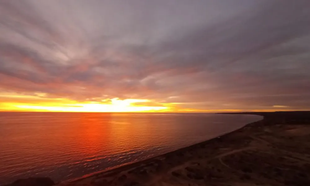 Amanecer en Madryn Foto Marisa Oyente de La 17