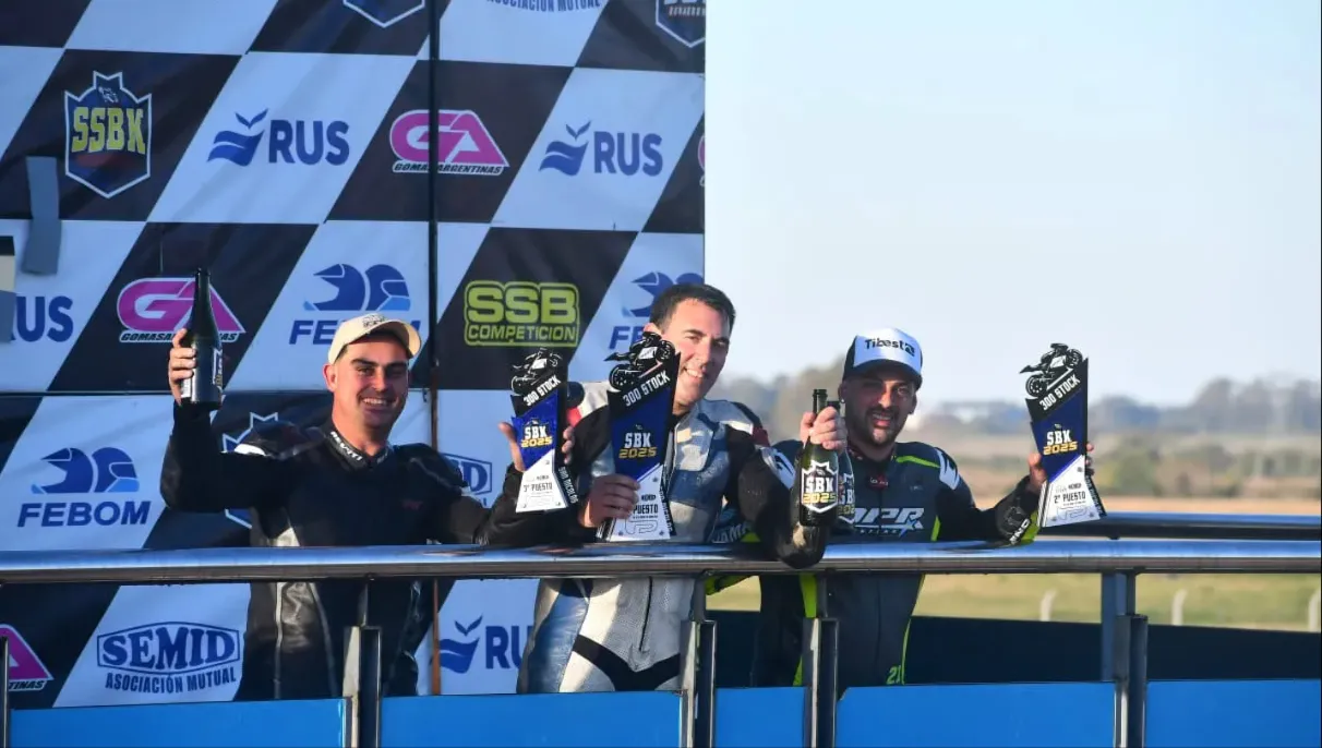 El chubutense Alexis Carballo Fanelli ganó en la cuarta fecha del SúperBike y se escapa en el campeonato.