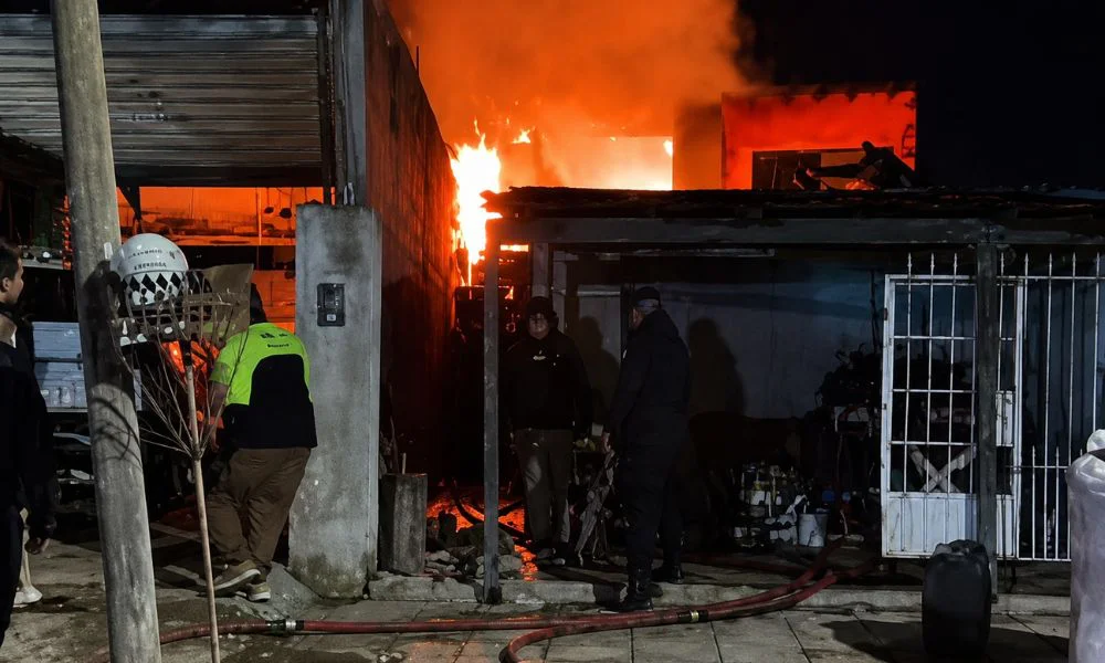 Incendio de vivienda en Pablo Nogués
