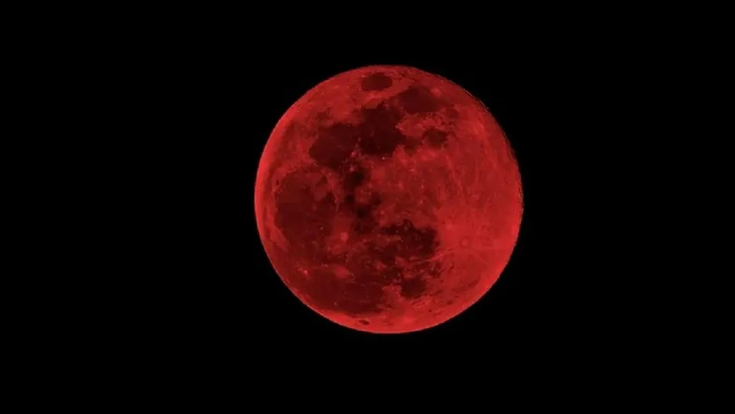 Luna Roja eclipse