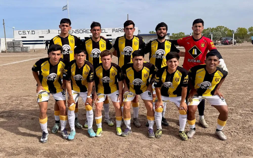 Deportivo Madryn venció 3-1 a Defensores del Parque en Rawson.