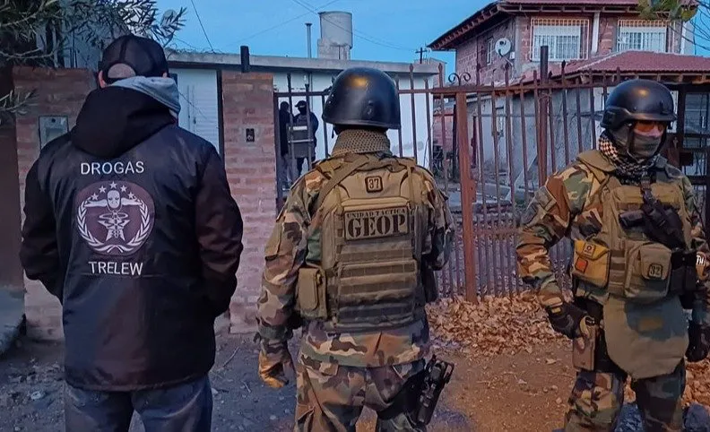 allanamiento jueves tarde noche (2)