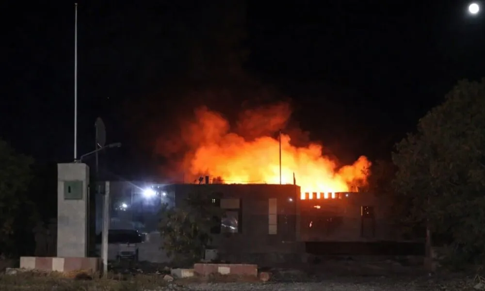 Incendio en vivienda en Trelew imagen reeditada digitalmente por LA17