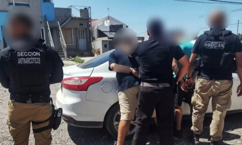 detenidos en Playa Unión
