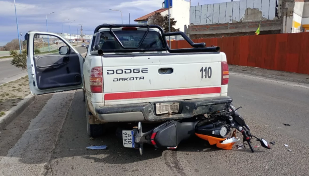Colisiona motociclista Comodoro