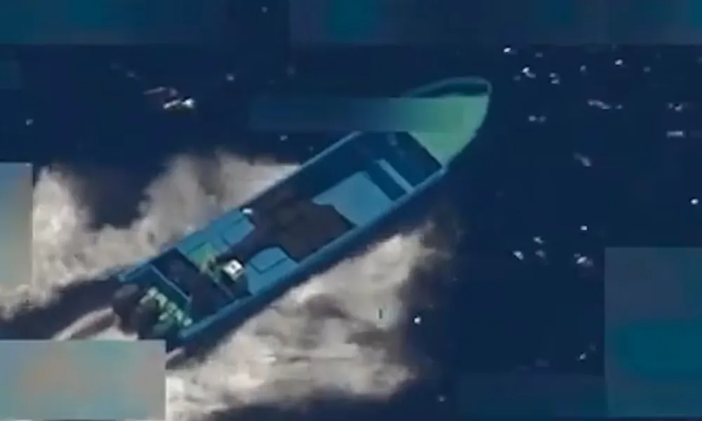 Embarcación destruida