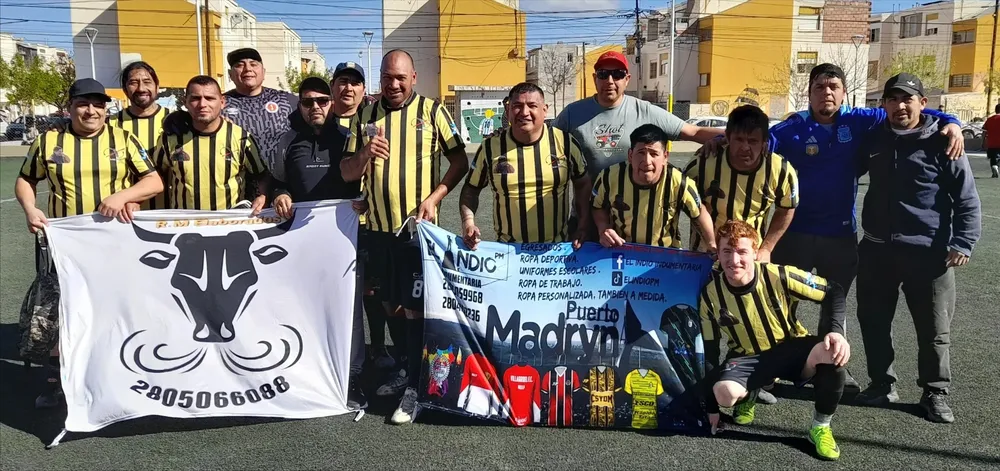 inició el Torneo Senior +40 de fútbol 8