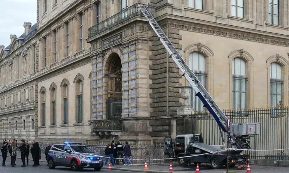Louvre
