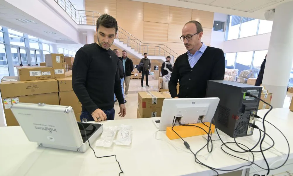 Llegada de equipamiento para el Hospital de Trelew