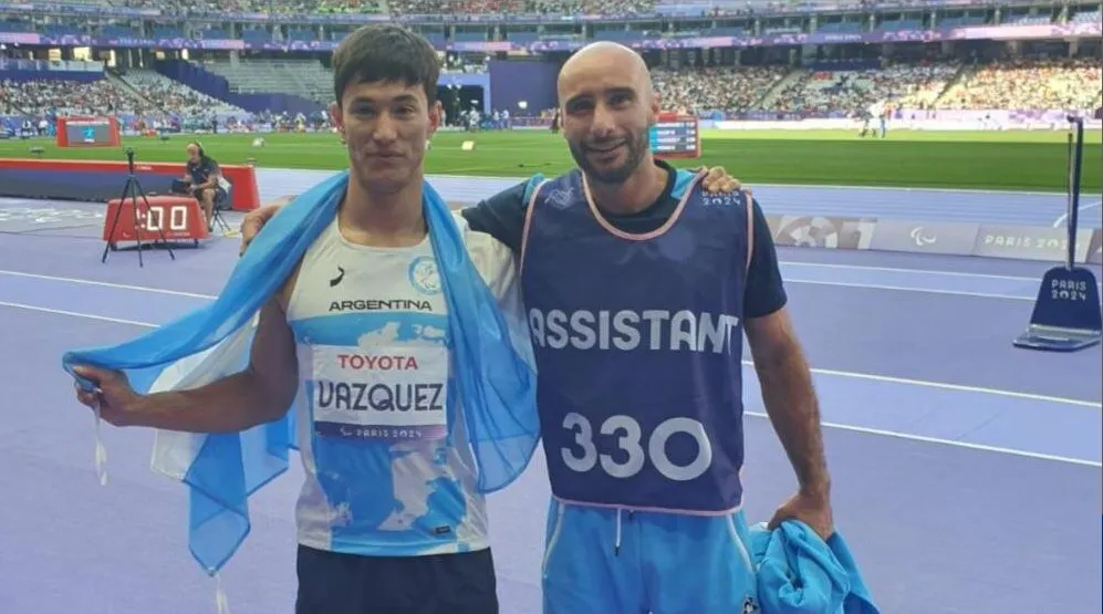 VÁZQUEZ GANÓ EL BRONCE