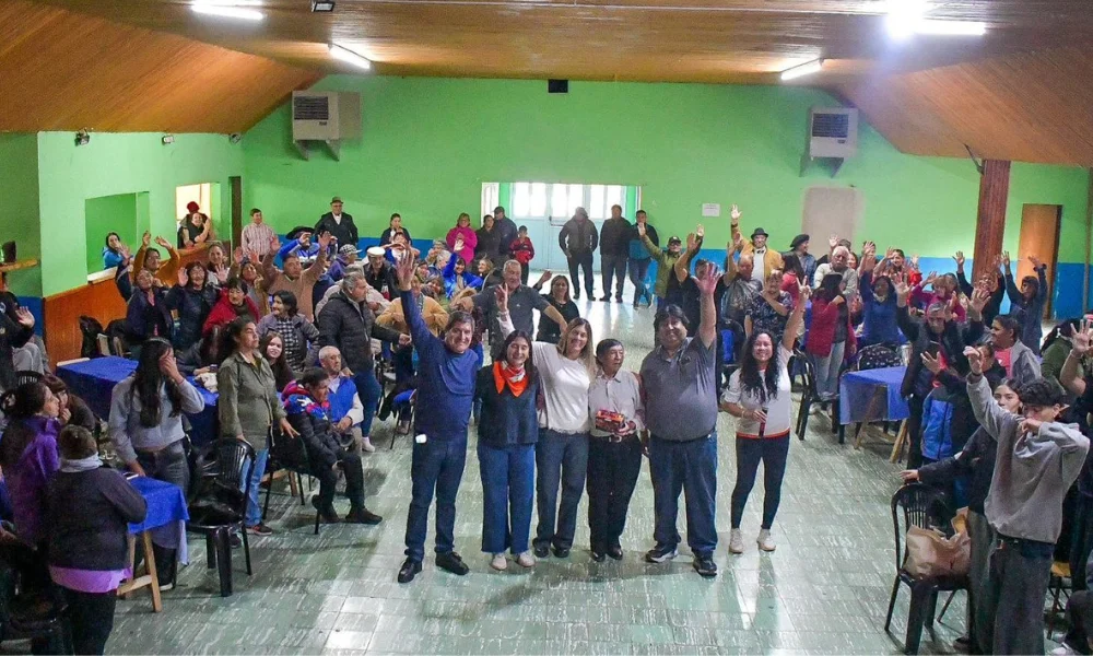 encuntro de personas mayores en la cordillera
