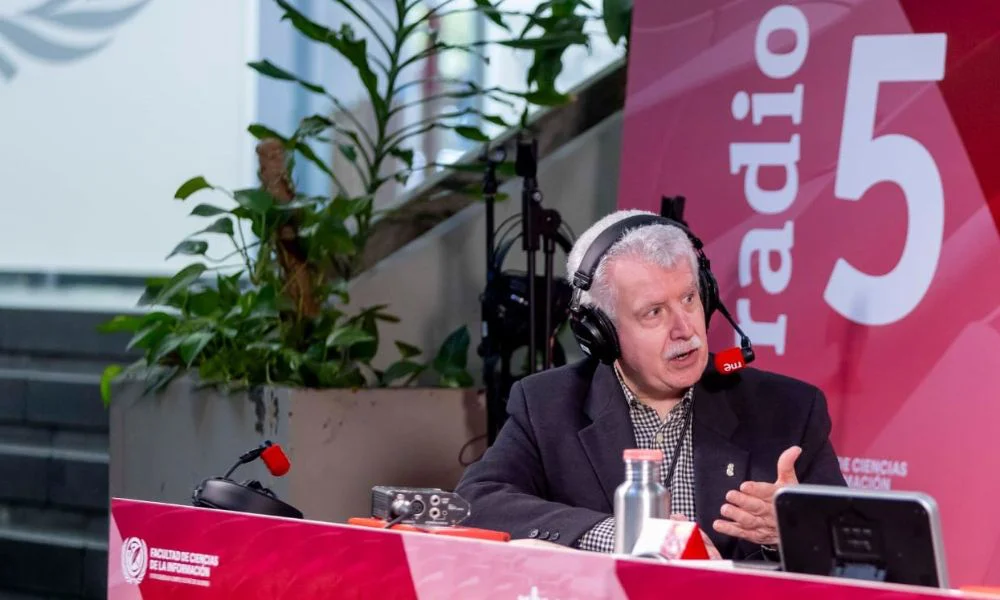 Gorka Zumeta transmitiendo