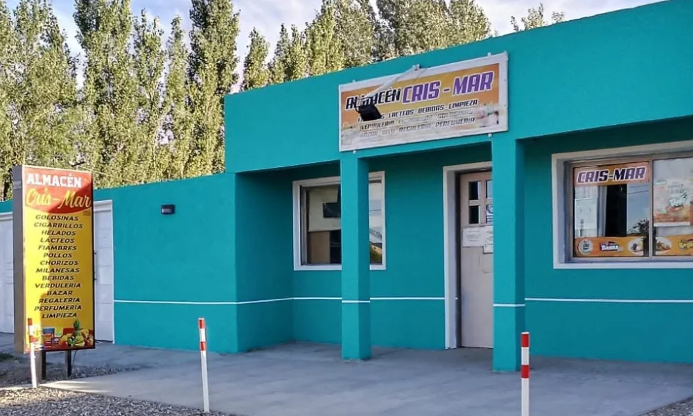 Almacén y correo en Paso de Indios foto facebook