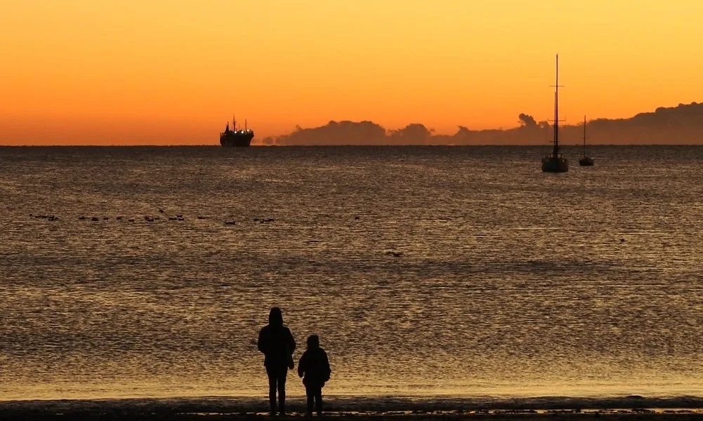 Amanecer en Otoño en Puerto Madryn Imagen de El Fotero Patagonico