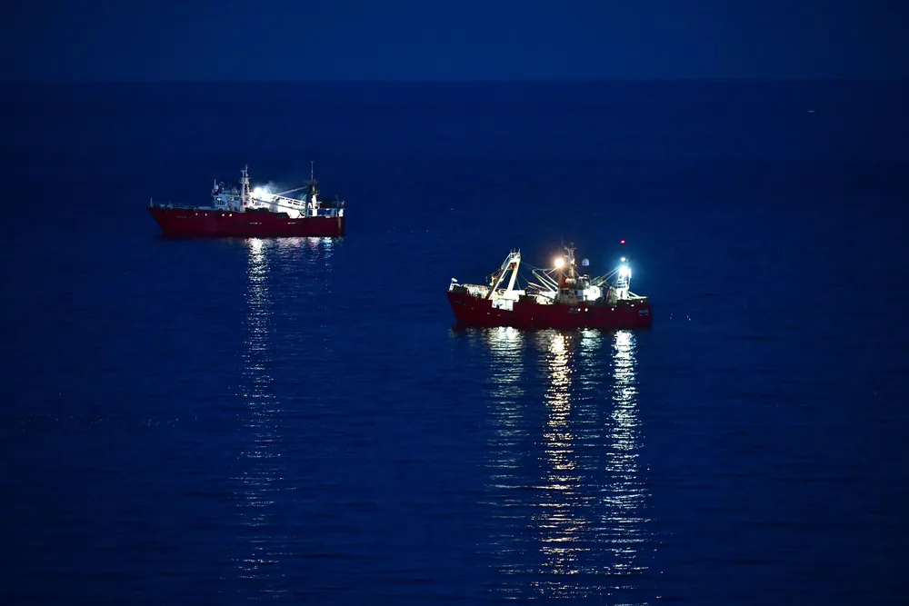 barcos pesqueros