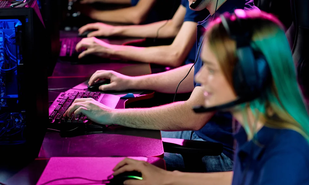 Muejres Gamers foto Freepik