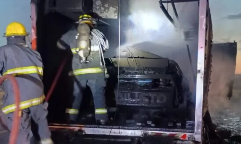 auto de Savino Sport incendiado
