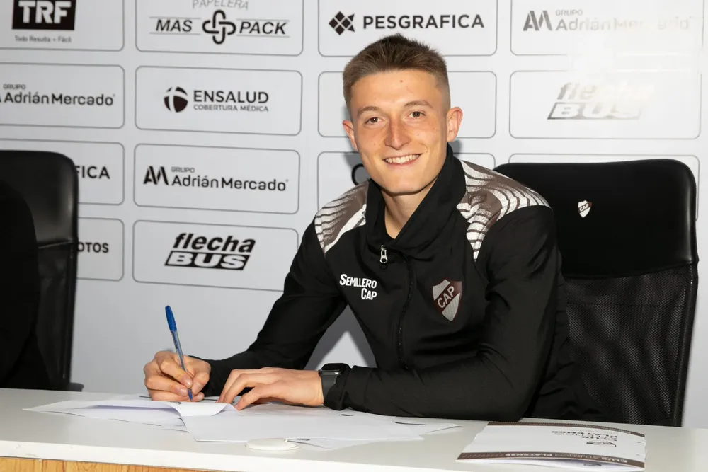 Deportivo Madryn sumó a Santiago Postel.