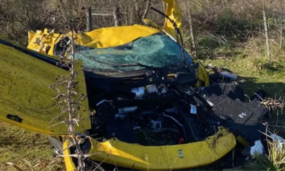 Ferrari destruida