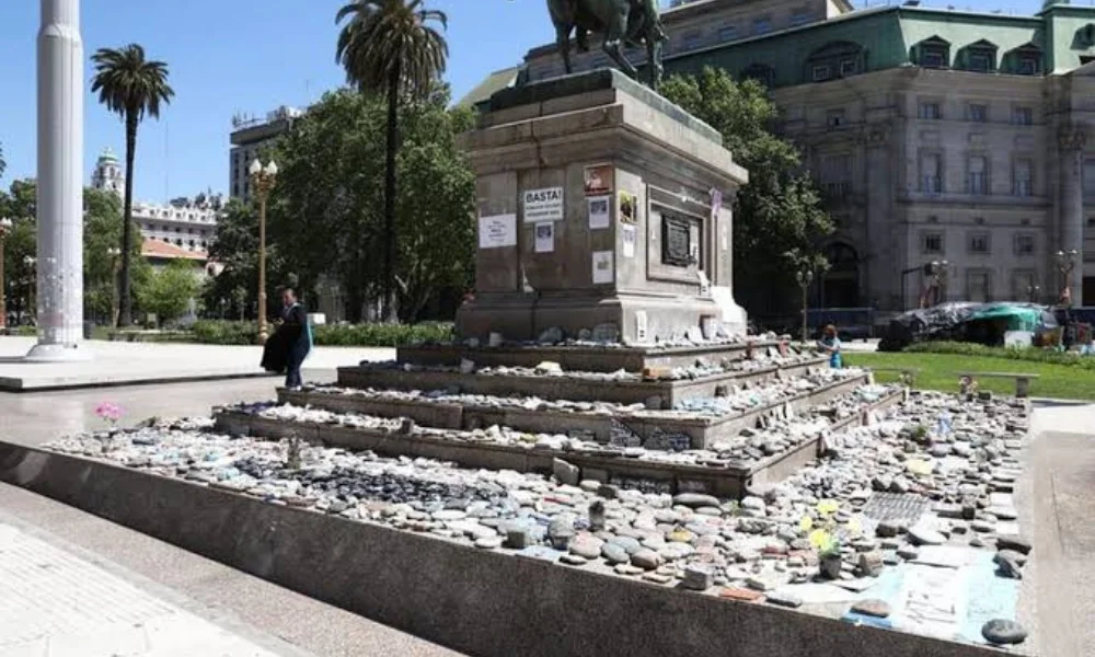 Piedras en homenaje a las víctimas del Covid 19