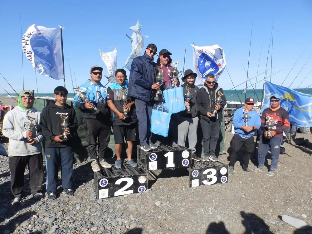 los Guizzo se imponen en las 24 Horas de Playa Unión. 3