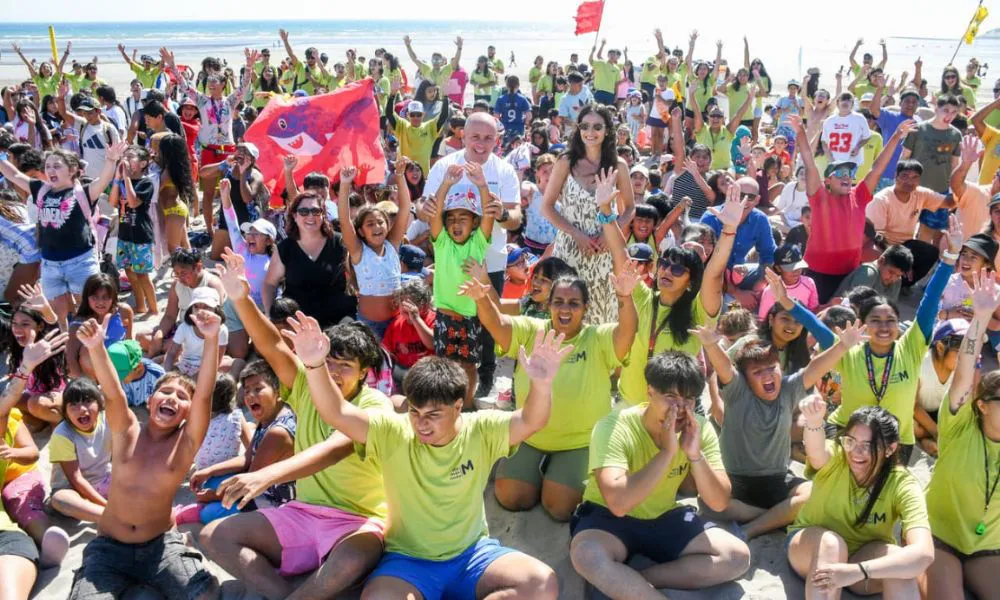 Sastre en el cierre de las colonias