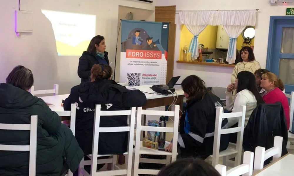SEROS llevó autotest de VPH a Puerto Pirámides