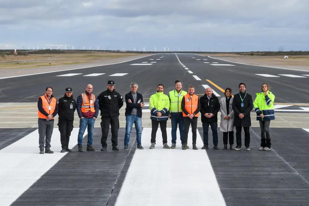 Nueva pista de aterrizaje del aeropuerto "El Tehuelche"