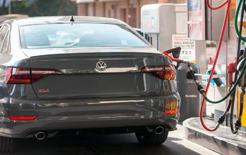 Auto sin patente. FOTO: chacodiapordia