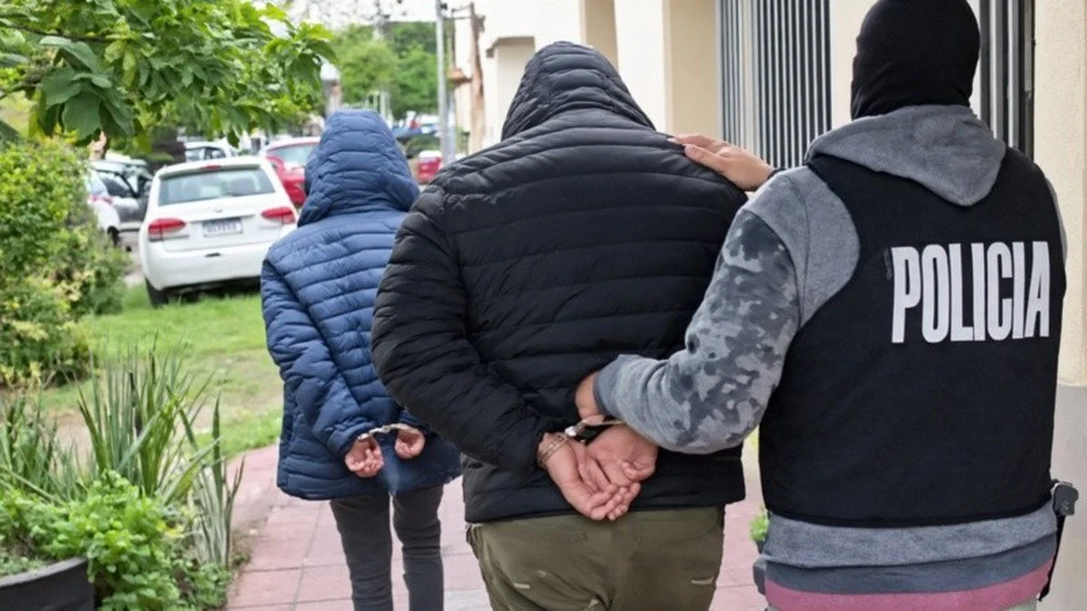 detenidos_estafa_viajes_arroyo_seco