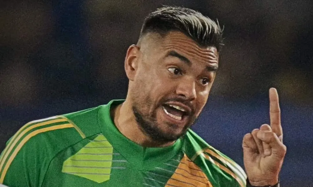 Chiquito Romero enojado con el arbitraje