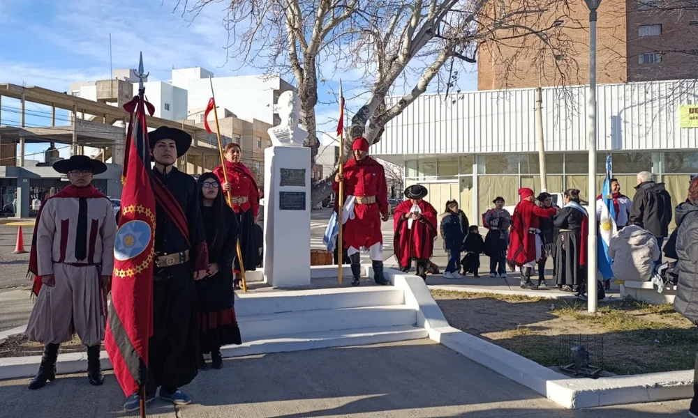 Homenaje a Güemes en Madryn 1