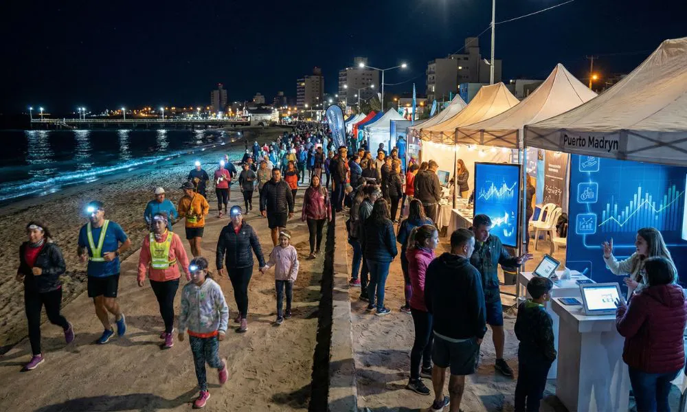 Carrera nocturna Madryn corre de noche imagen generada por LA17