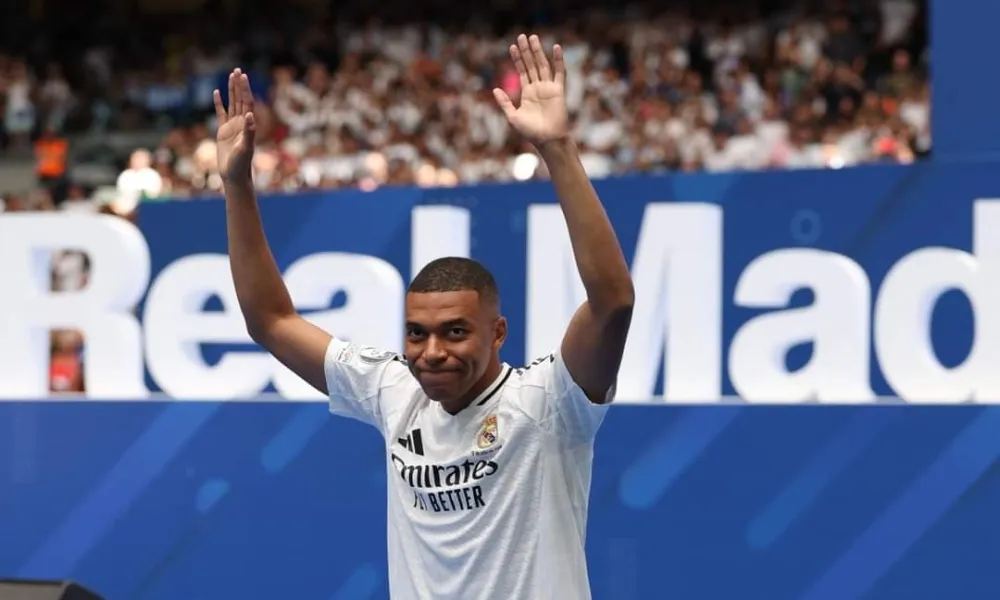 Mbappé fue presentado oficialmente como jugador del Real Madrid
