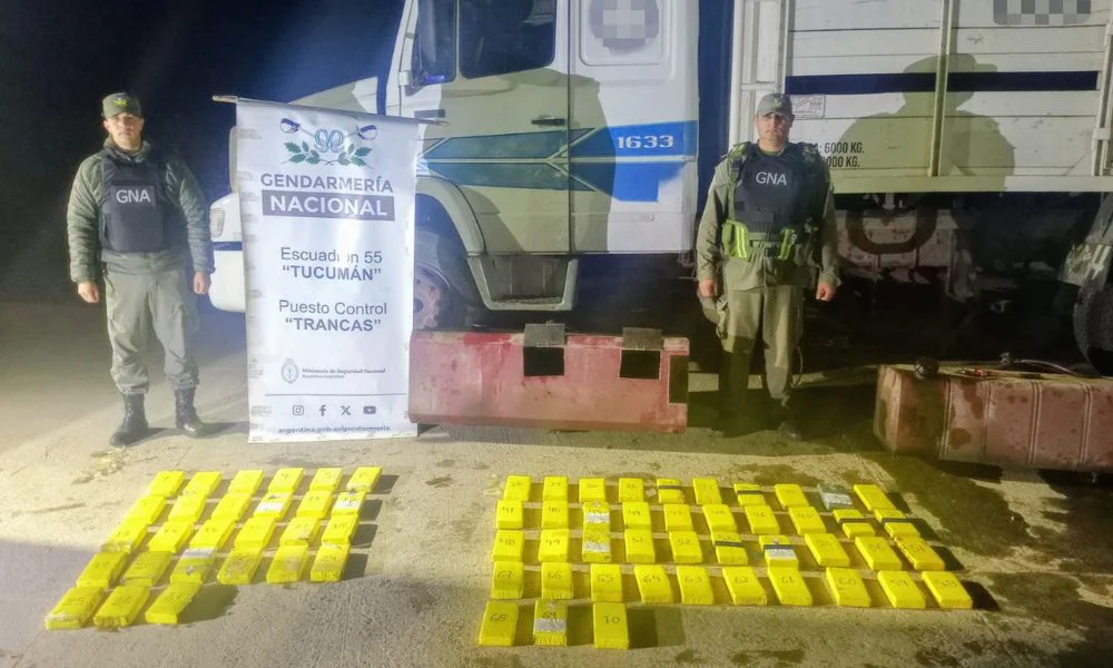 Transportaban 71 kilos de cocaína en el tanque de gasoil