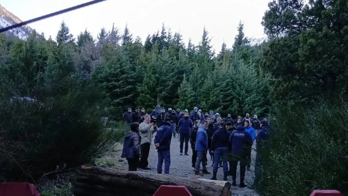 Desalojan a comunidad Mapuche
