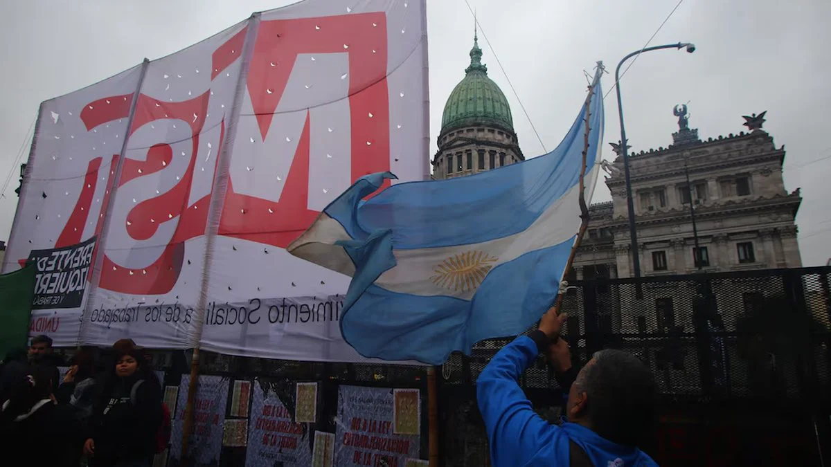 Marcha de la Bronca Infobae