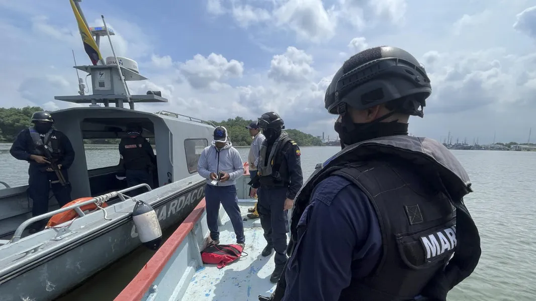 Pescadores de Guayaquil presionados por el narcotráfico