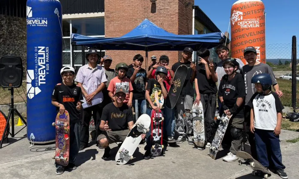 Trevelin vivió una jornada de skate con exhibiciones, música y competencia en el Trevepark