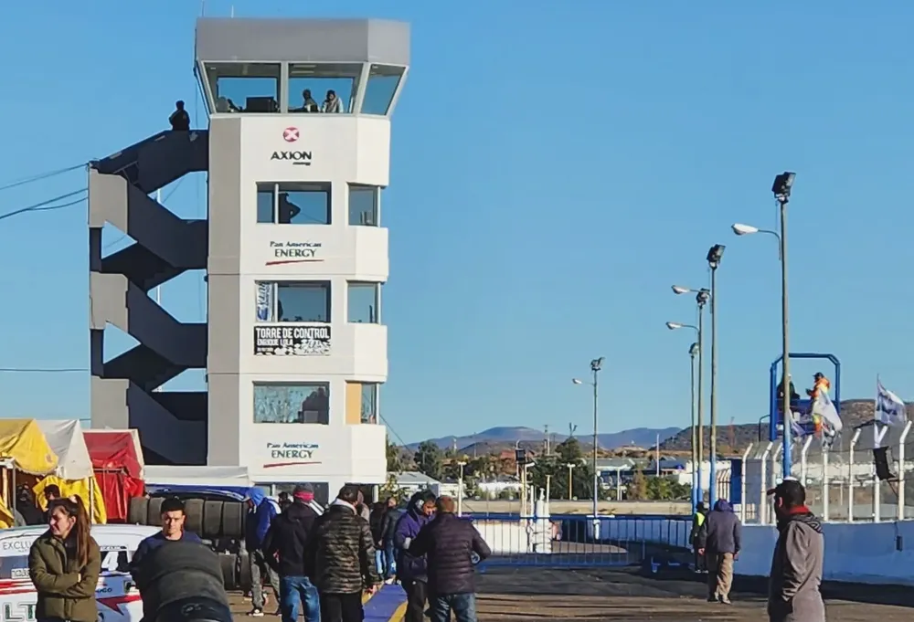 AUTODROMO COMODORO