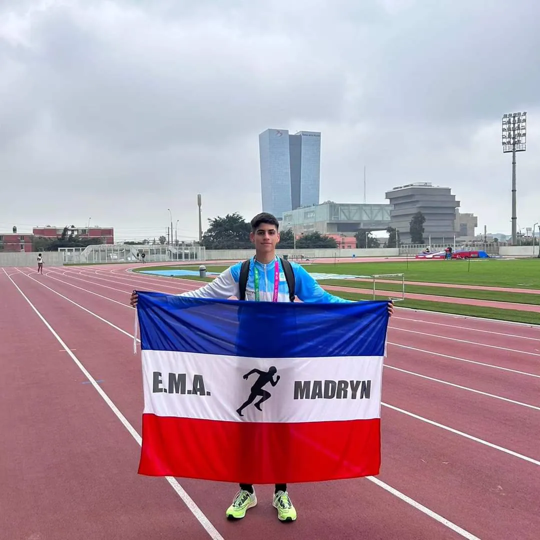 EL MADRYNENSE AGUSTÍN CORONEL LOGRÓ 2 MEDALLAS EN PERÚ