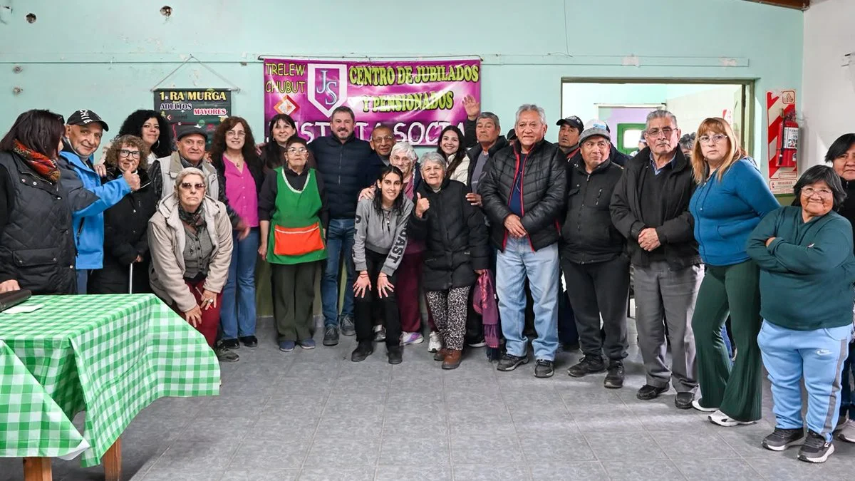 Merino visitó el Centro de Jubilados "Jusitica Social"
