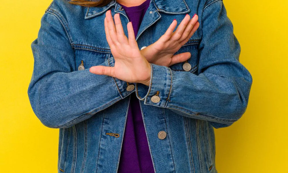 Mujer dice que no Foto Freepik