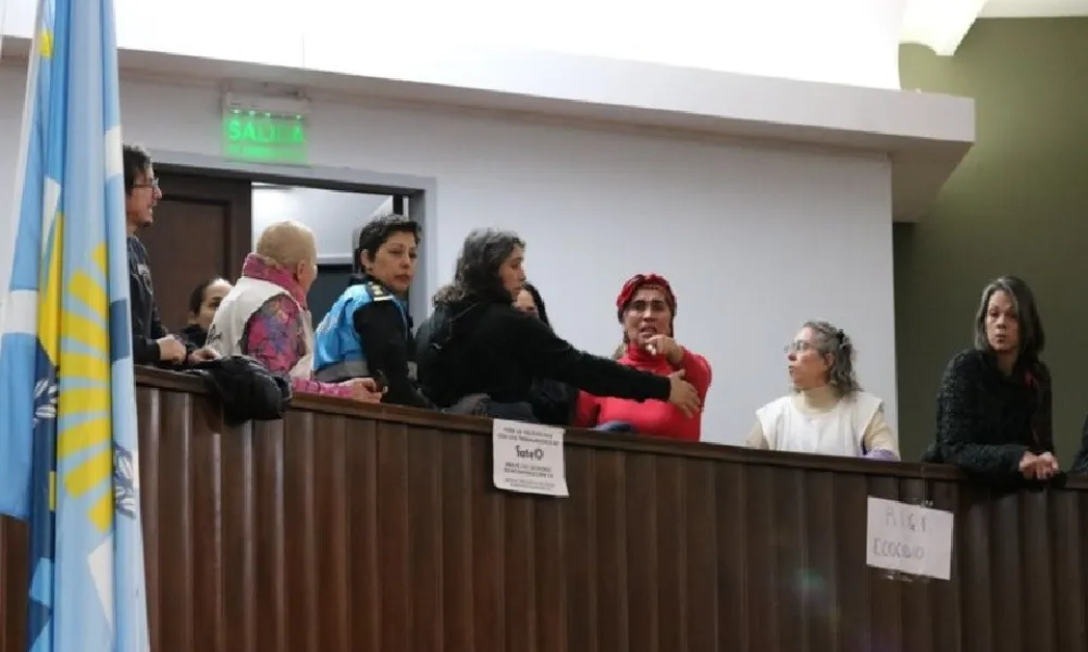 legislatura desaloja