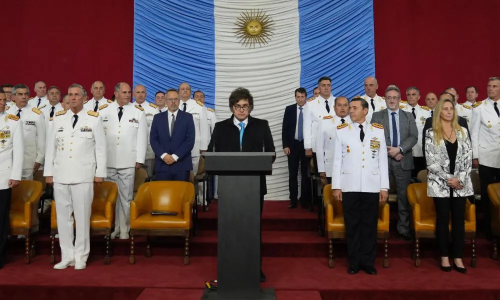 Javier Milei Fuerzas Armadas