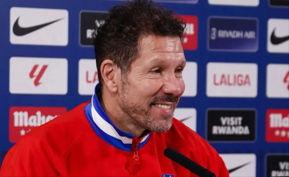 El DT del Atlético defendió a Álvarez tras cuestionamientos