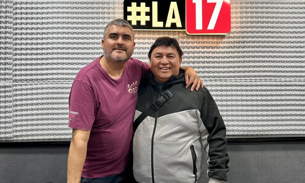 La voz de la Mas Linda en estudios